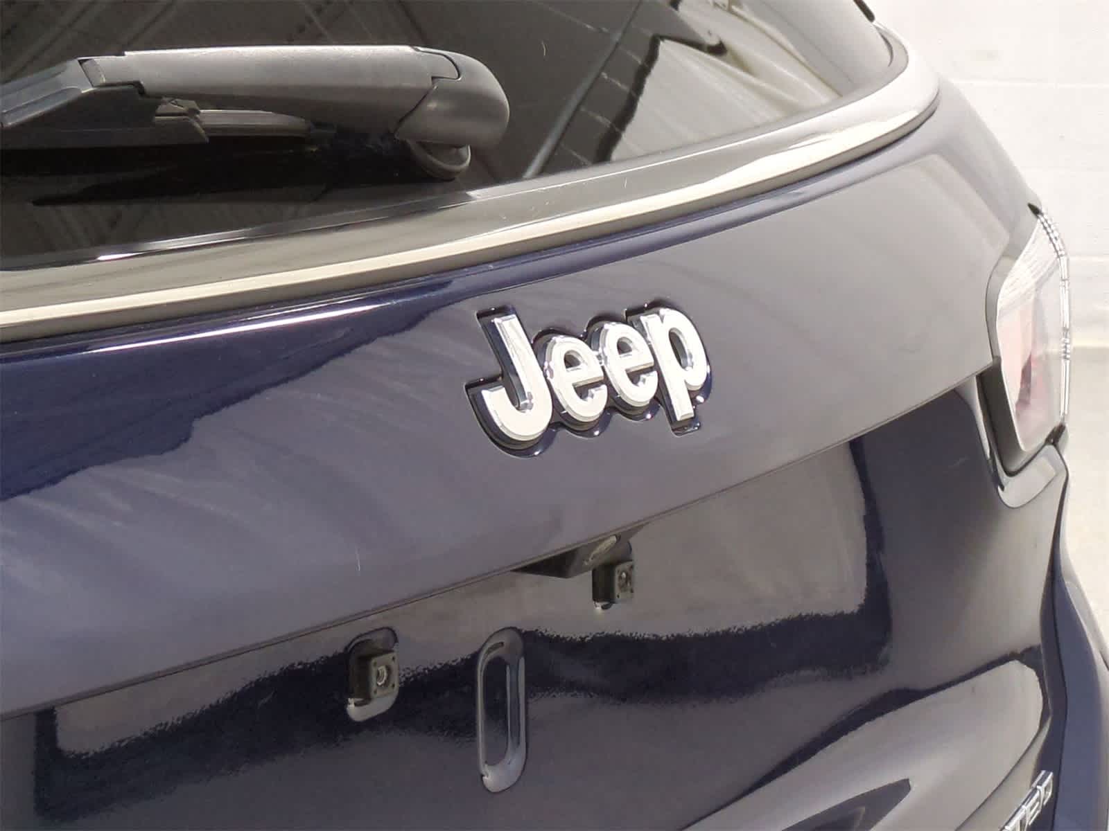 Thumbnail: 2021 Jeep Compass - 19