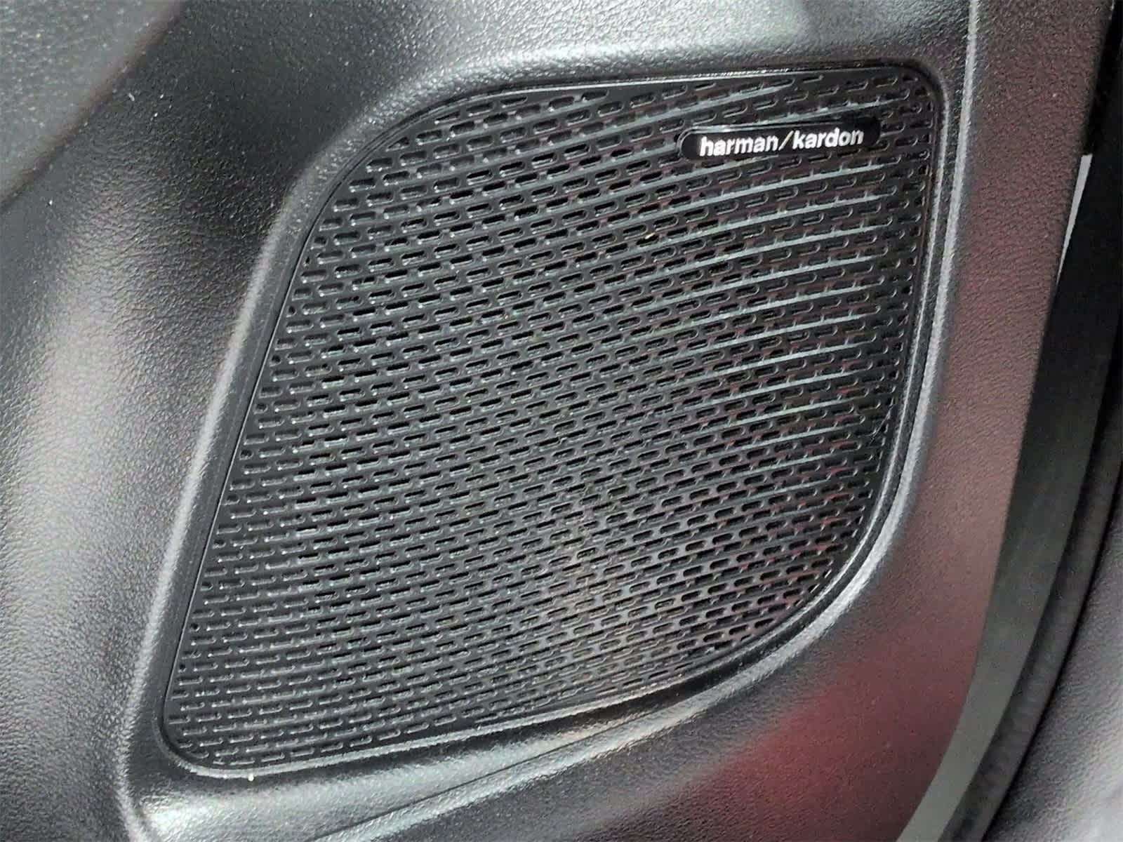 Thumbnail: 2022 Chrysler Pacifica - 33