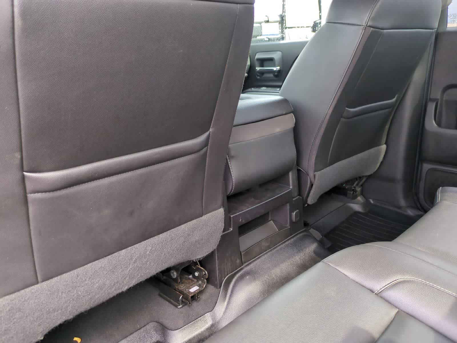 Thumbnail: 2019 Chevrolet Silverado 2500 - 19