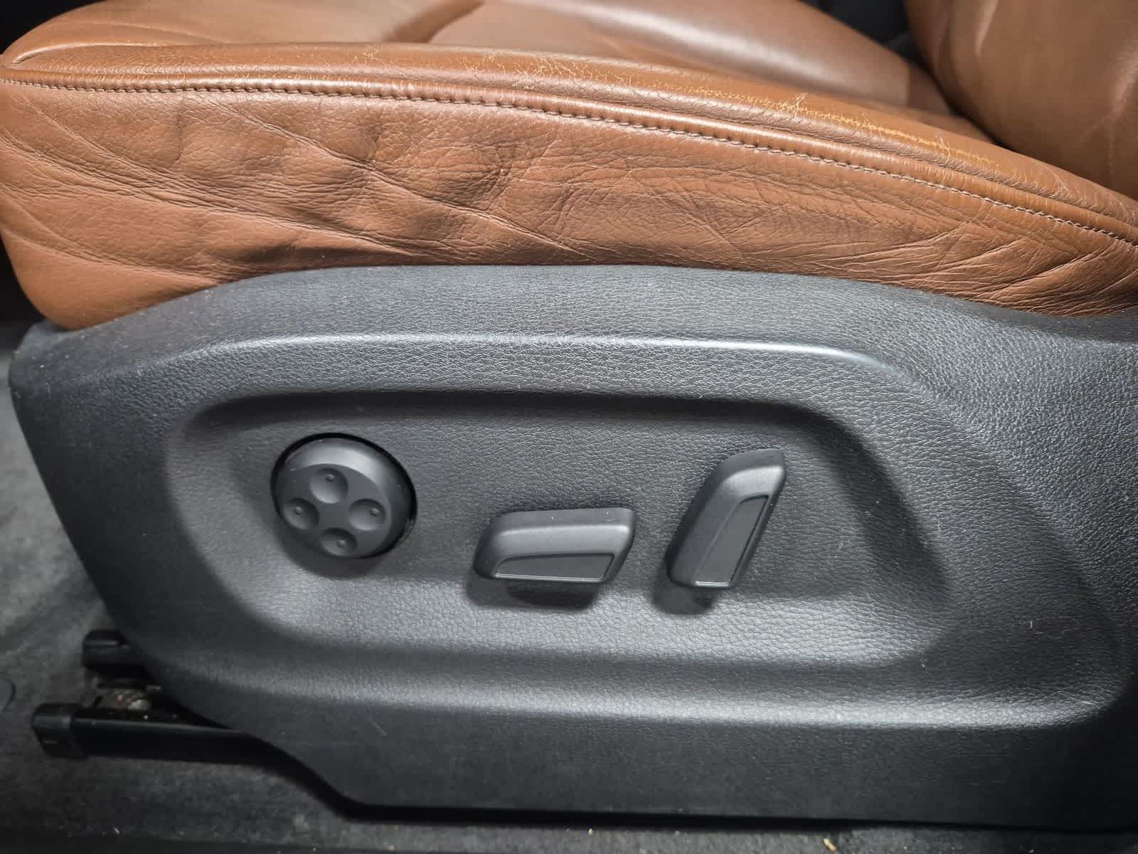 Thumbnail: 2011 Audi Q5 - 17