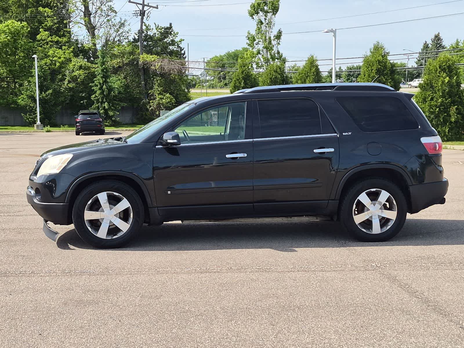 Thumbnail: 2009 GMC Acadia - 11