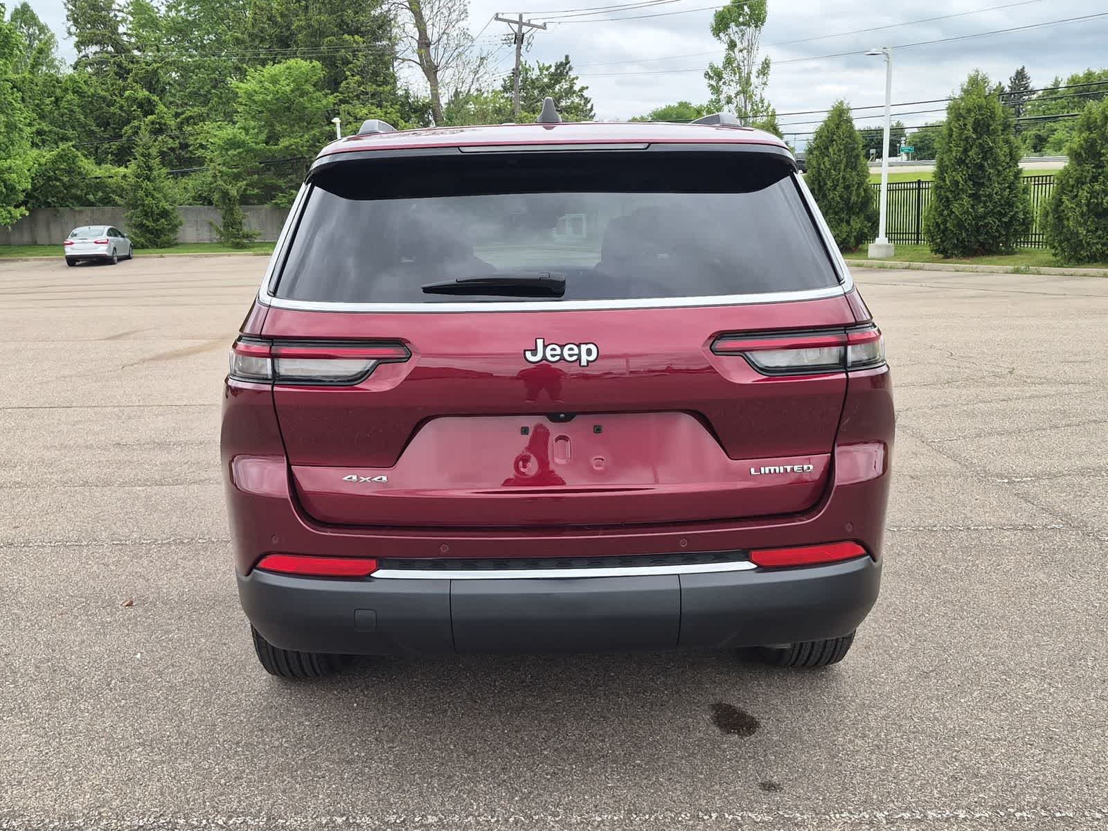 Thumbnail: 2023 Jeep Grand Cherokee L - 13