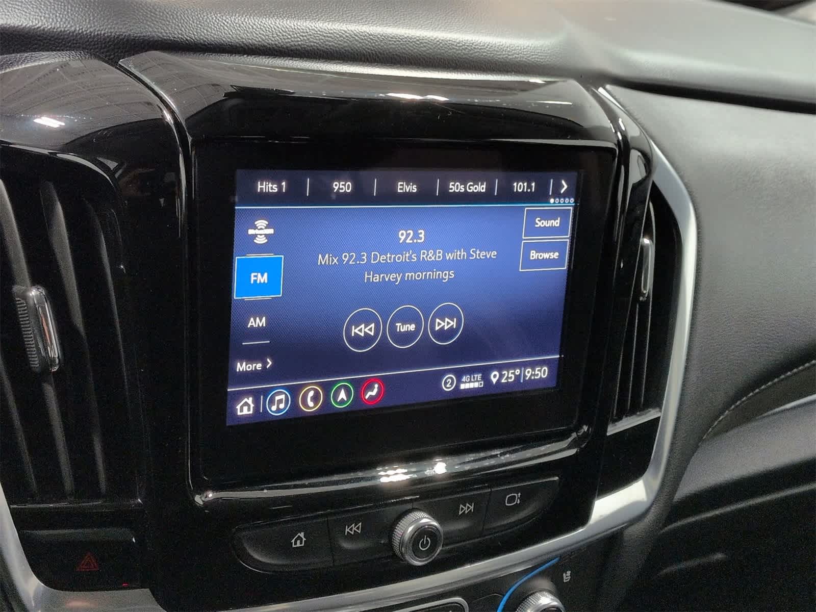 Thumbnail: 2020 Chevrolet Traverse - 30