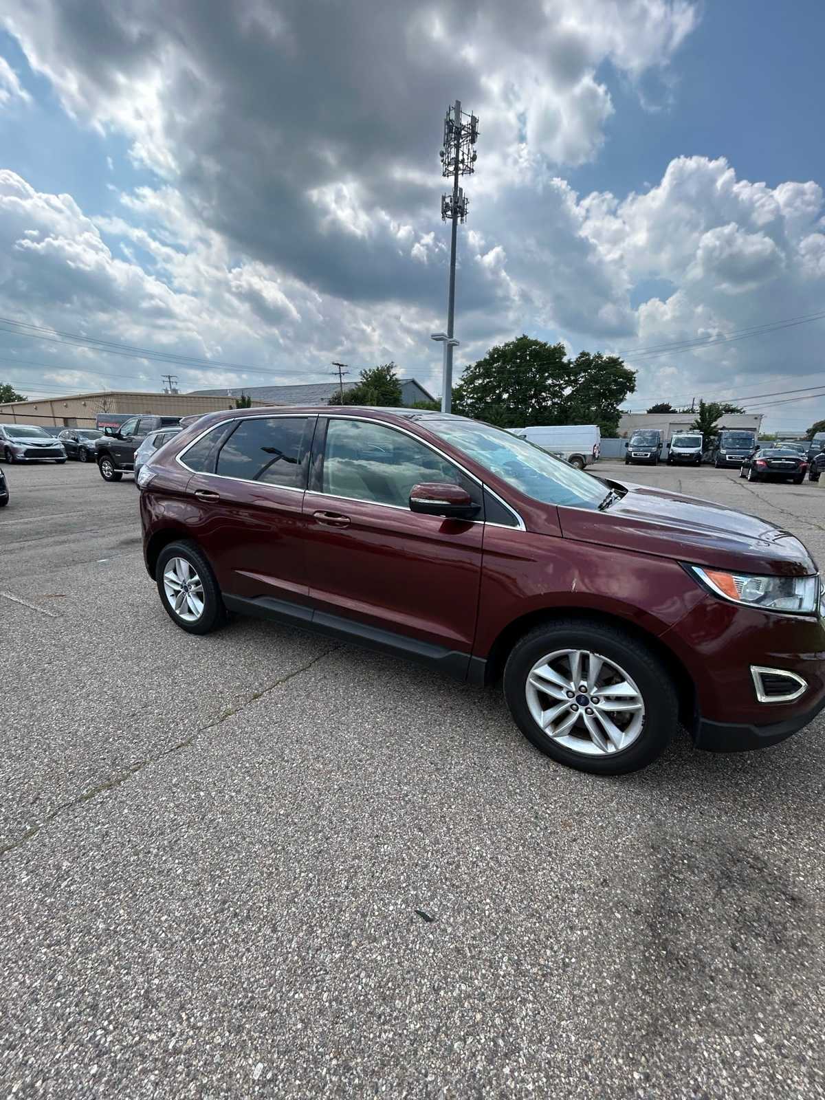 Thumbnail: 2015 Ford Edge - 8