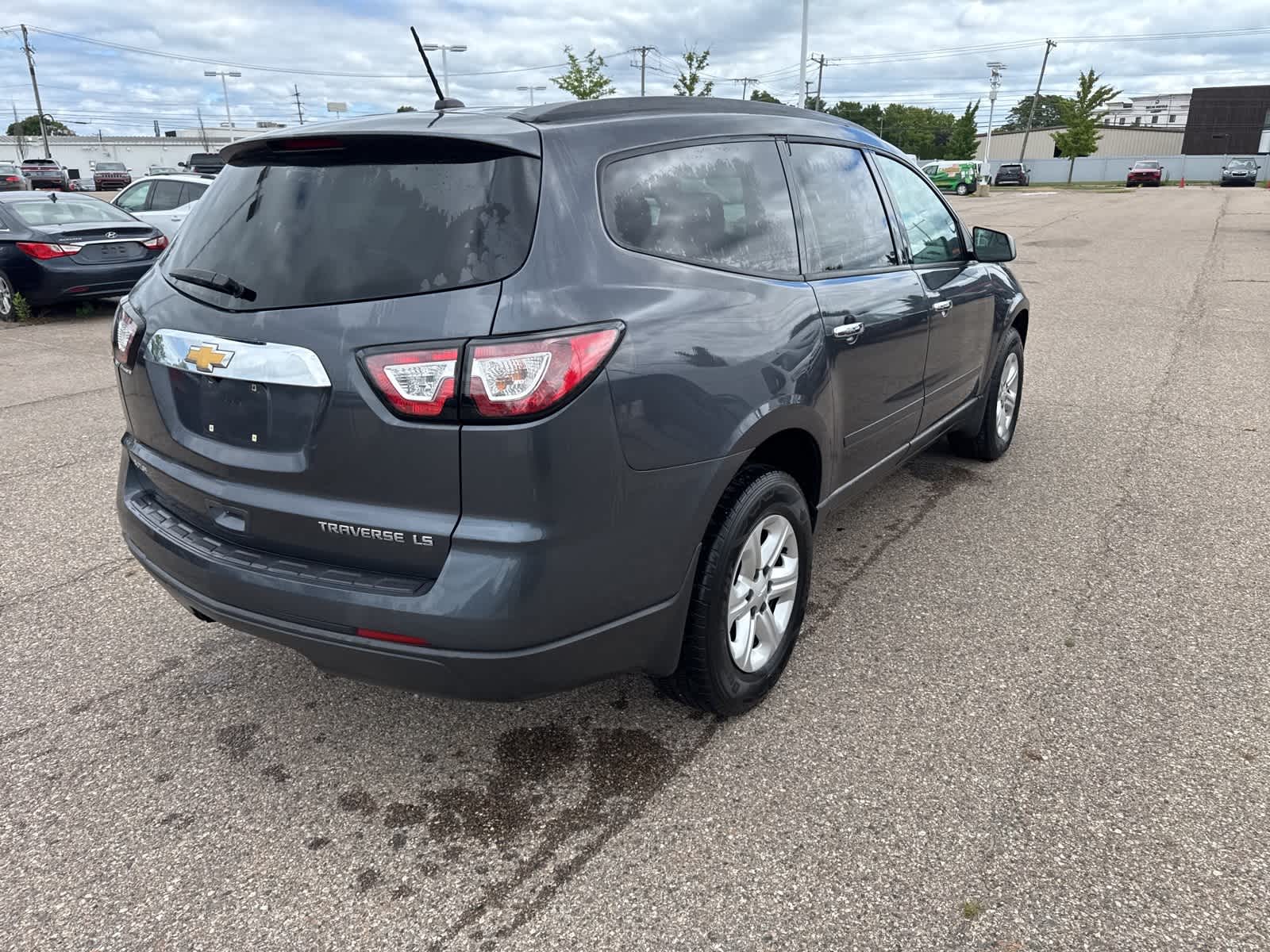 Thumbnail: 2014 Chevrolet Traverse - 17