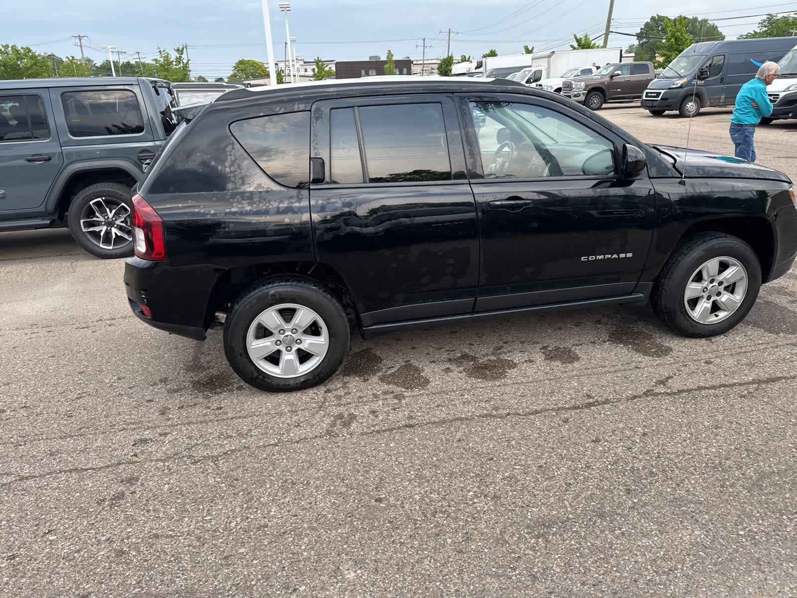 2016 Jeep Compass Latitude 12