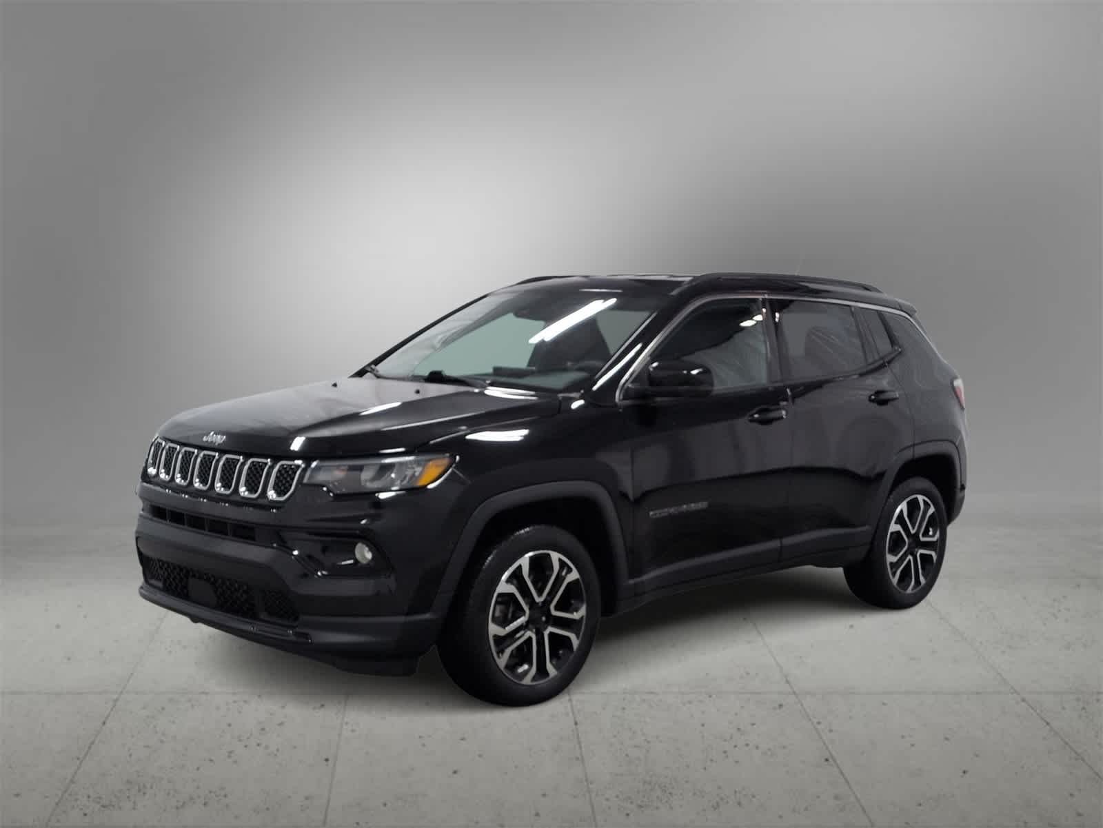 Thumbnail: 2023 Jeep Compass - 4