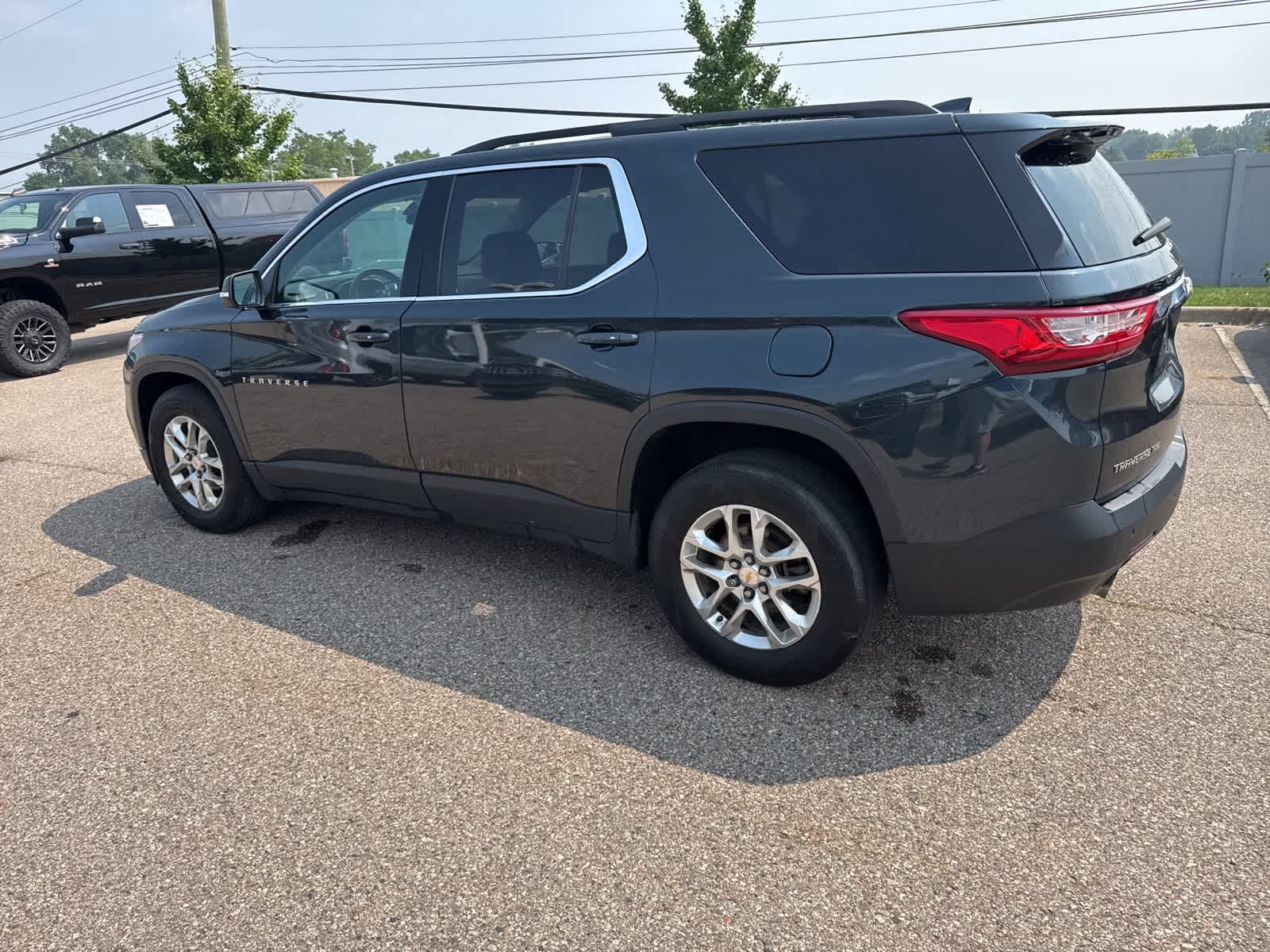 Thumbnail: 2021 Chevrolet Traverse - 23