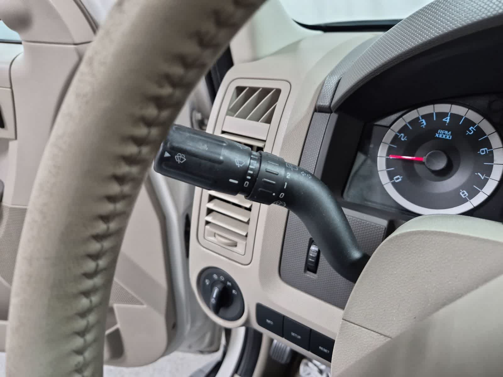 Thumbnail: 2011 Ford Escape - 33