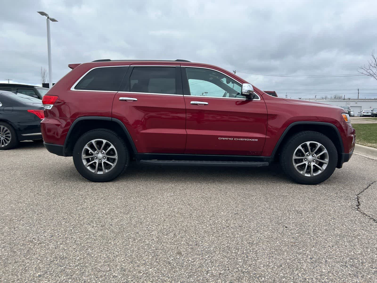 Thumbnail: 2014 Jeep Grand Cherokee - 13