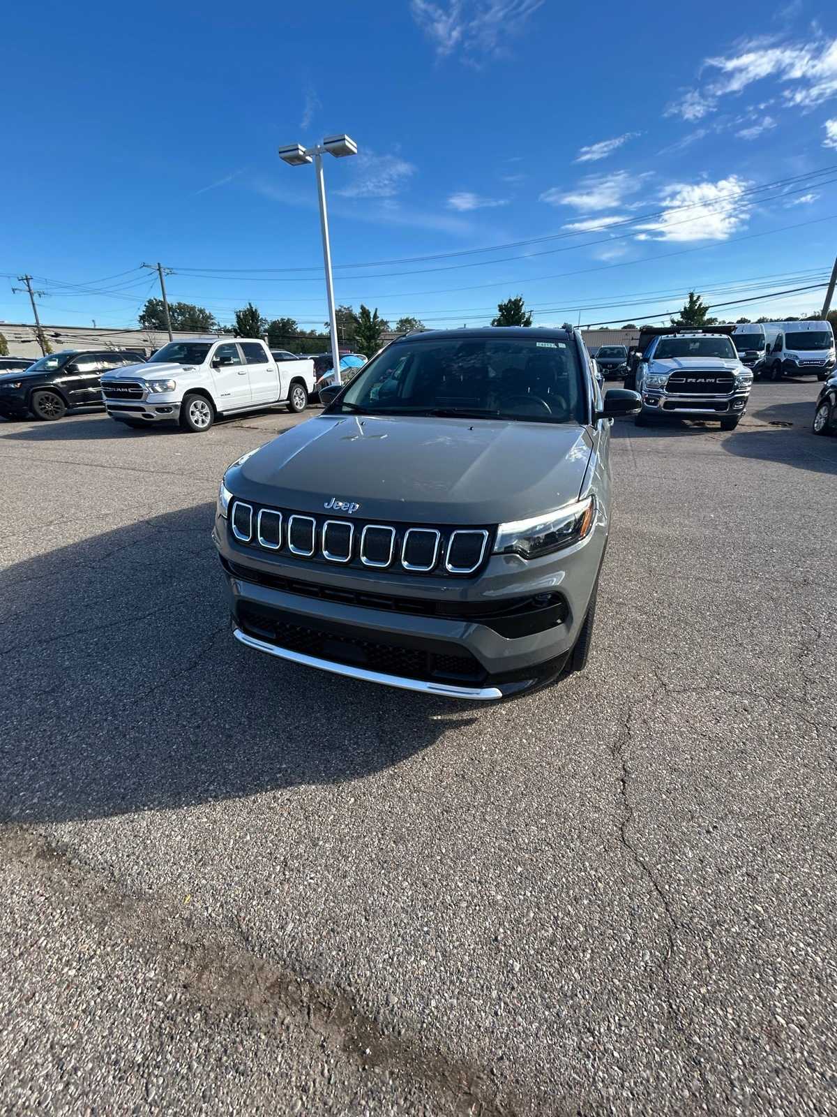 Thumbnail: 2022 Jeep Compass - 2