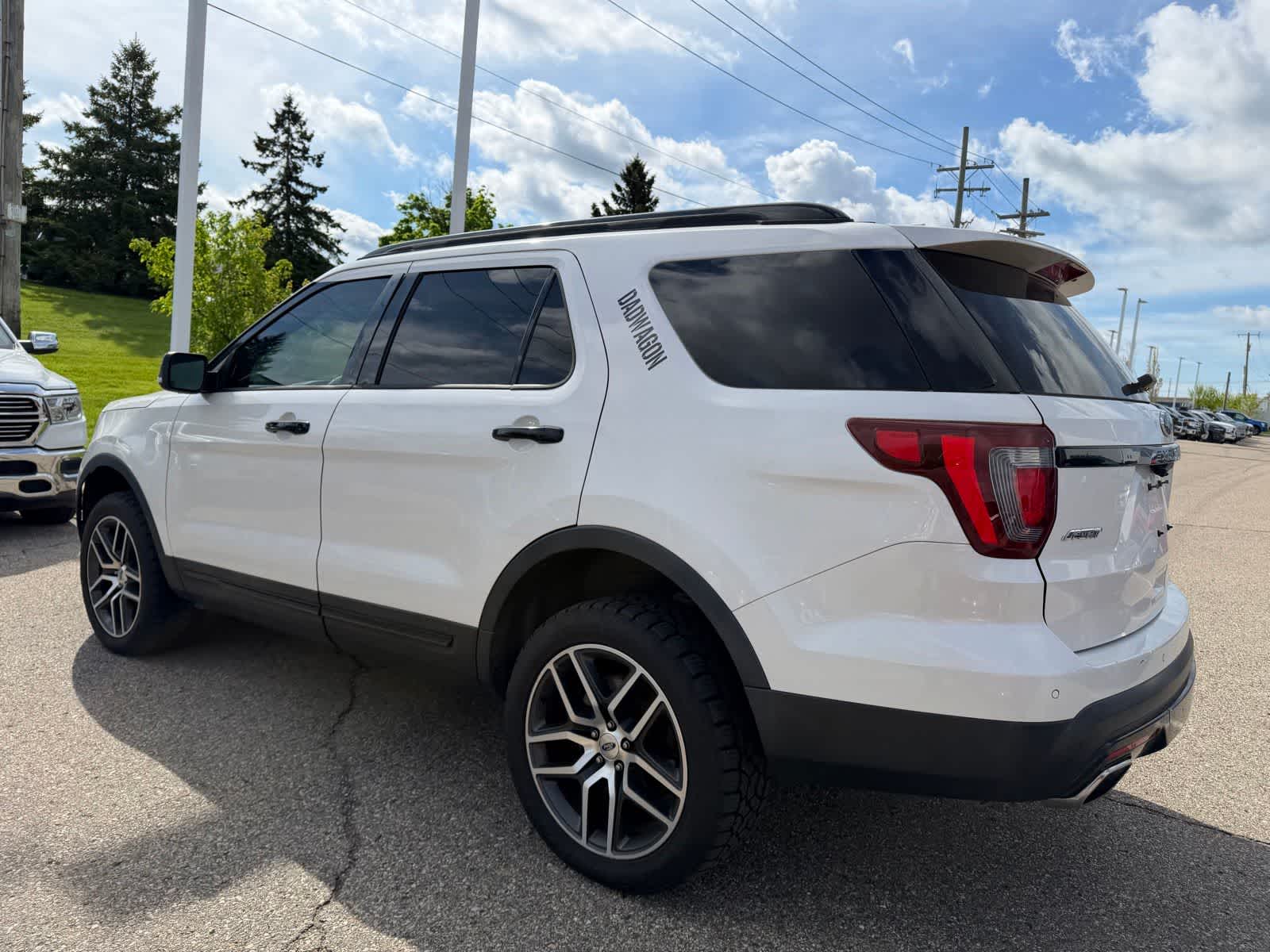 Thumbnail: 2016 Ford Explorer - 23