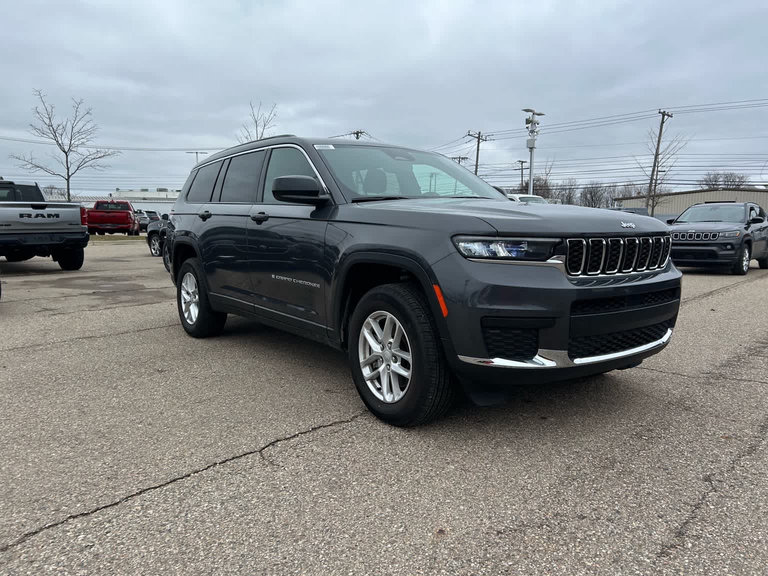 Thumbnail: 2024 Jeep Grand Cherokee L - 5