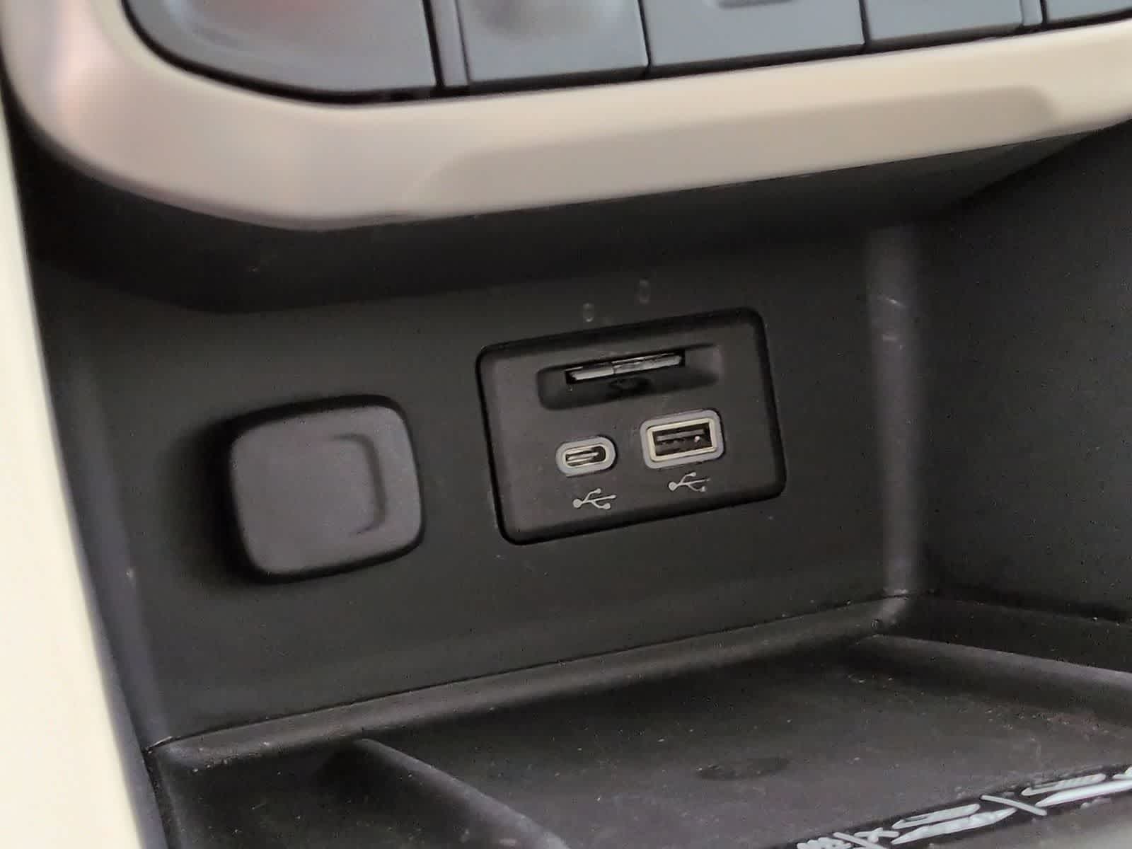 Thumbnail: 2021 GMC Acadia - 32