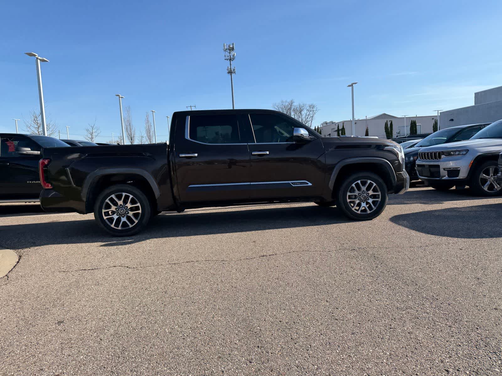 Thumbnail: 2022 Toyota Tundra - 20