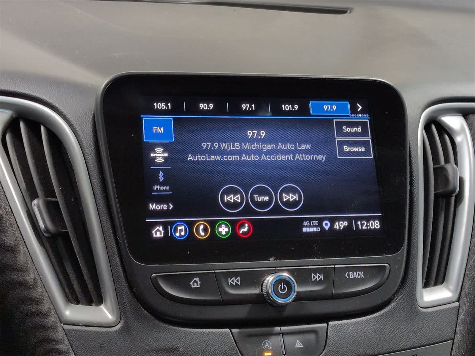 Thumbnail: 2023 Chevrolet Malibu - 28