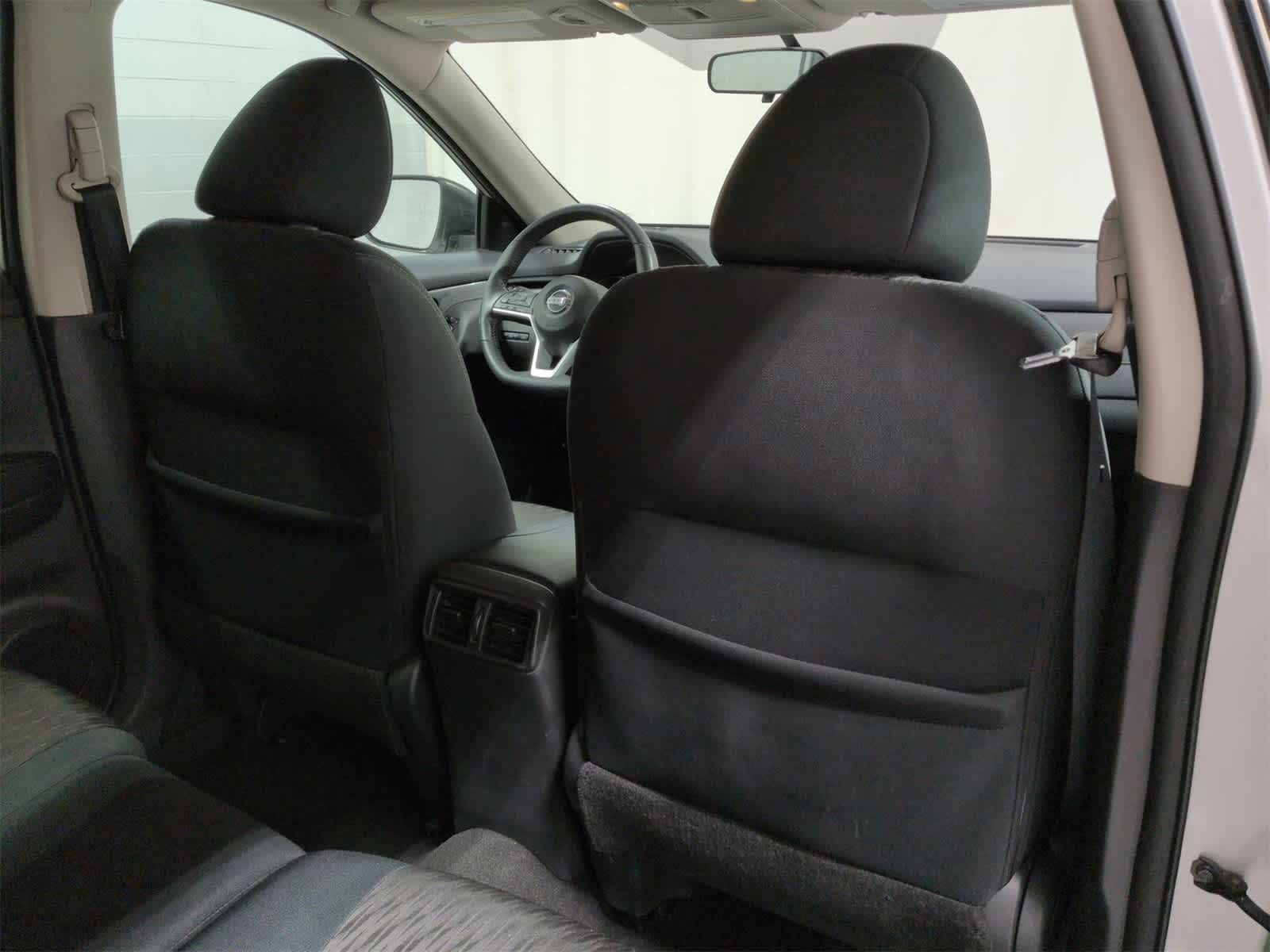 Thumbnail: 2017 Nissan Rogue - 18