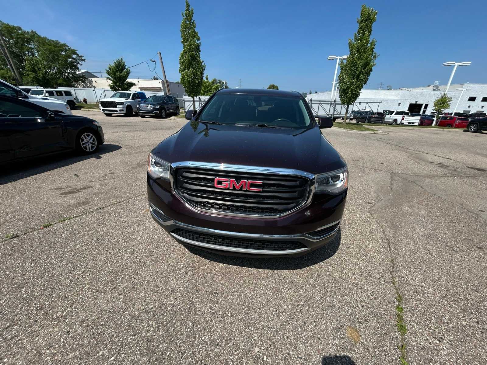 2017 GMC Acadia SLE 2