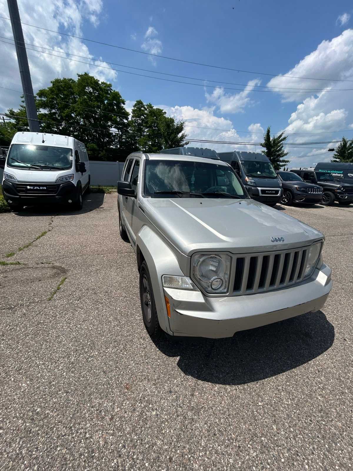 Thumbnail: 2009 Jeep Liberty - 7