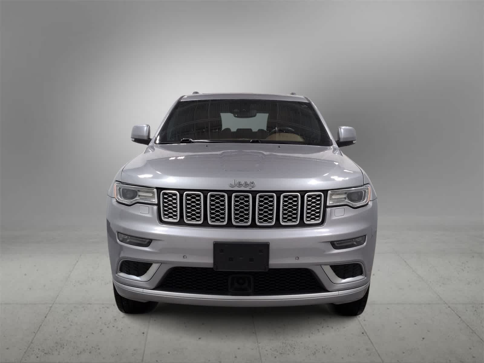 Thumbnail: 2019 Jeep Grand Cherokee - 3