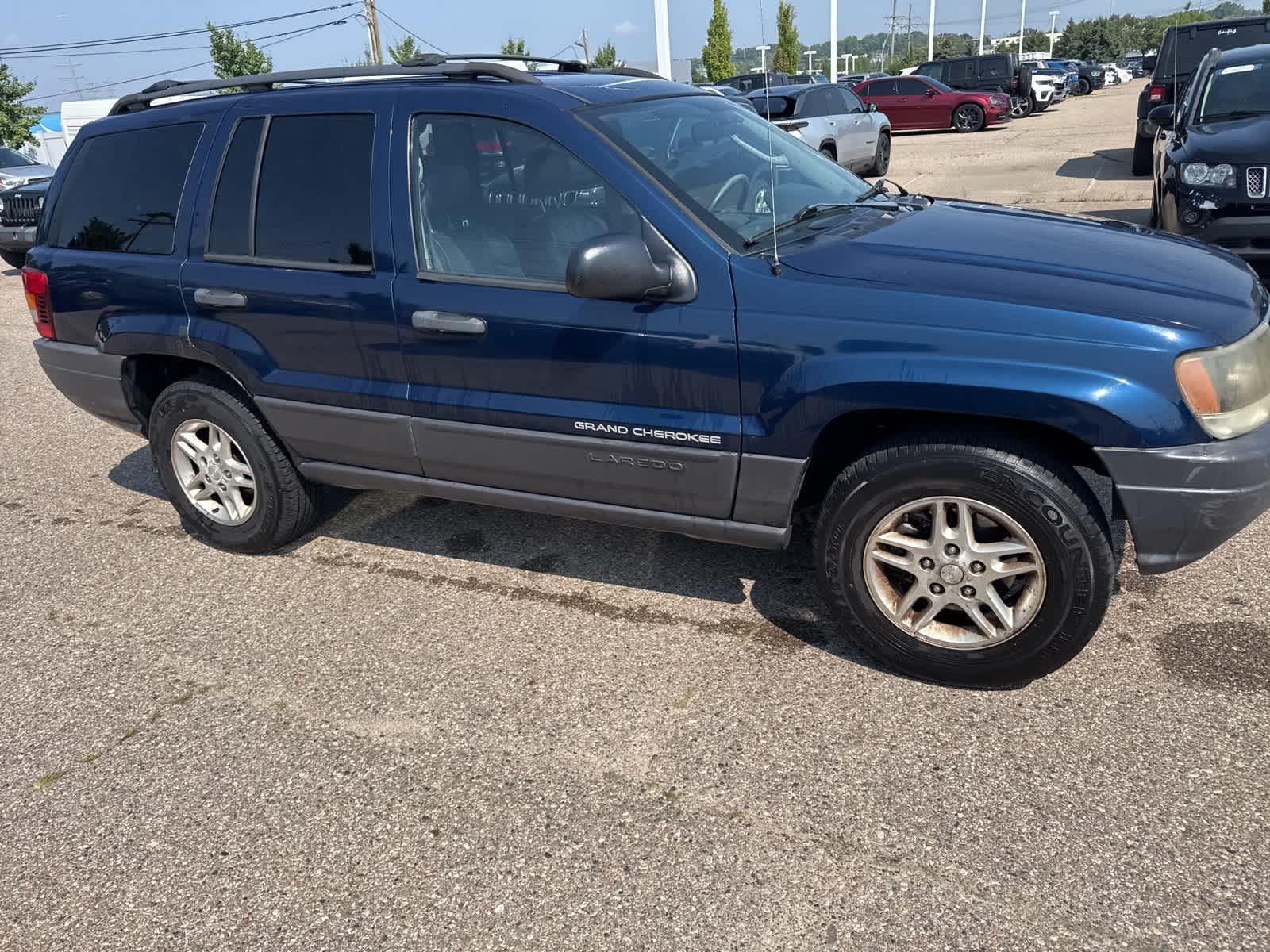 Thumbnail: 2003 Jeep Grand Cherokee - 9