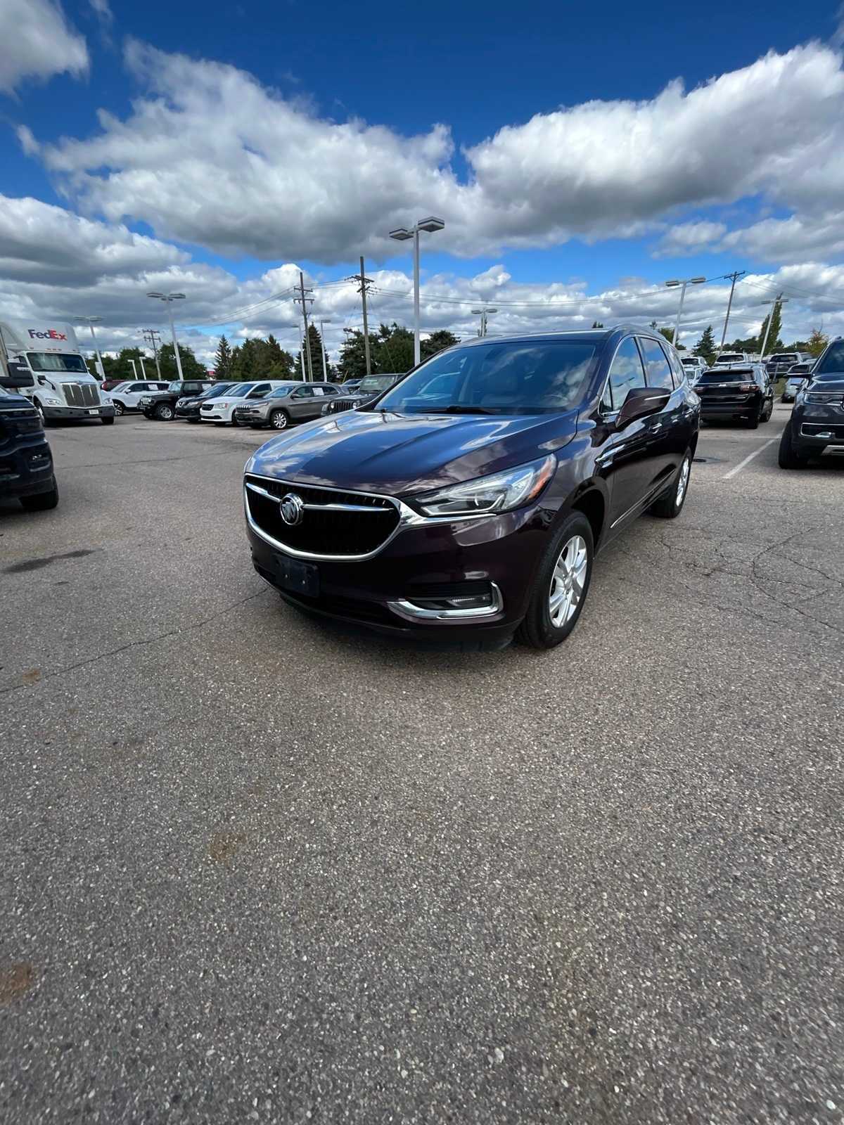 2019 Buick Enclave Essence photo 2