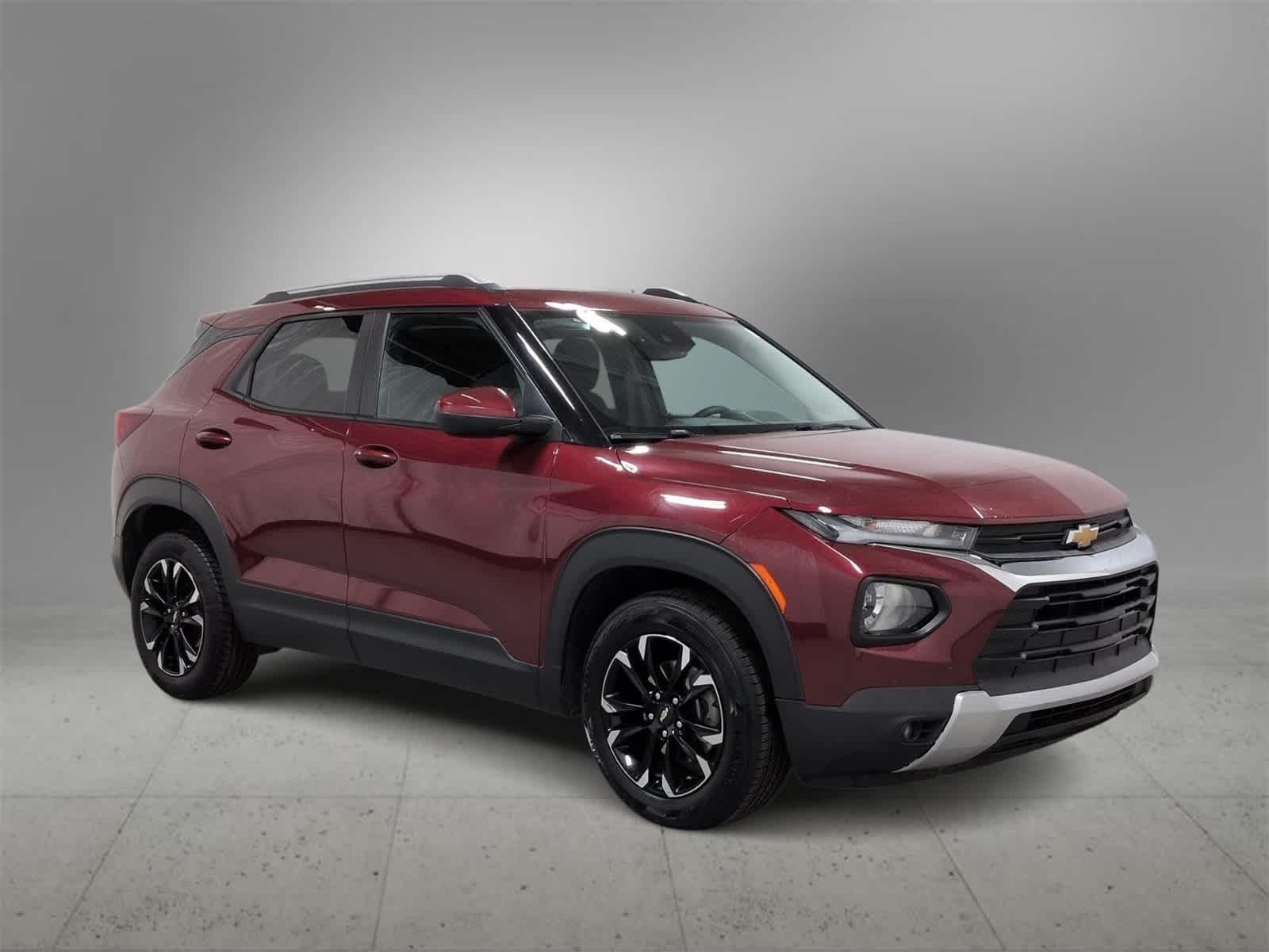 Thumbnail: 2023 Chevrolet TrailBlazer - 2