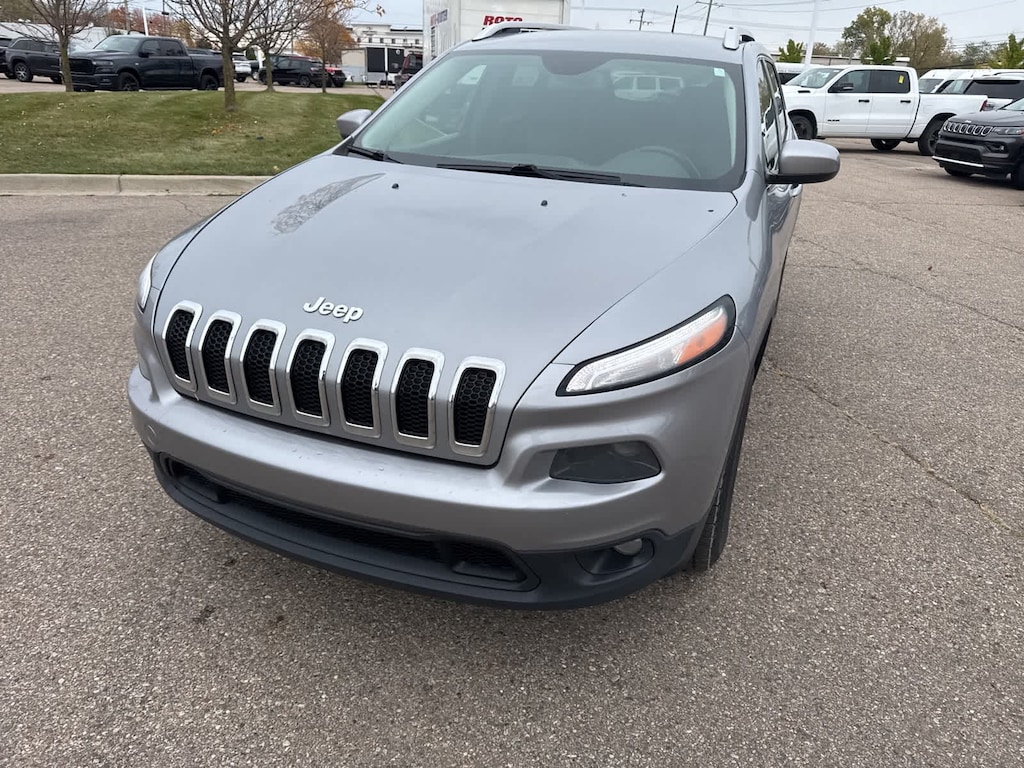 Used 2014 Jeep Cherokee Latitude SUV