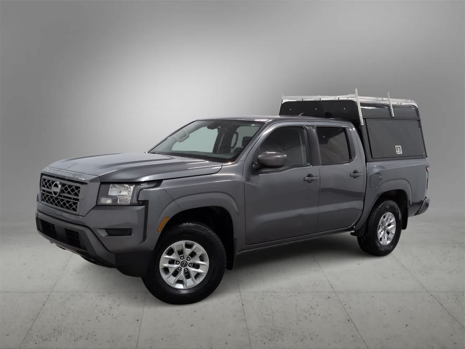 2024 Nissan Frontier SV's photo