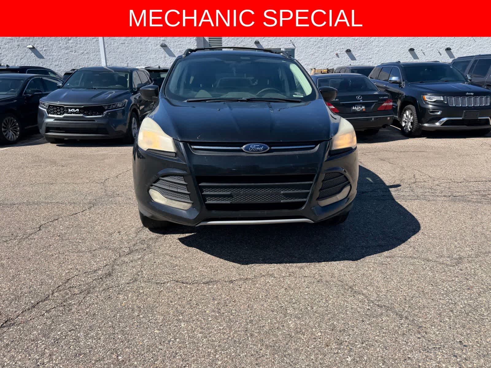 Thumbnail: 2016 Ford Escape - 8