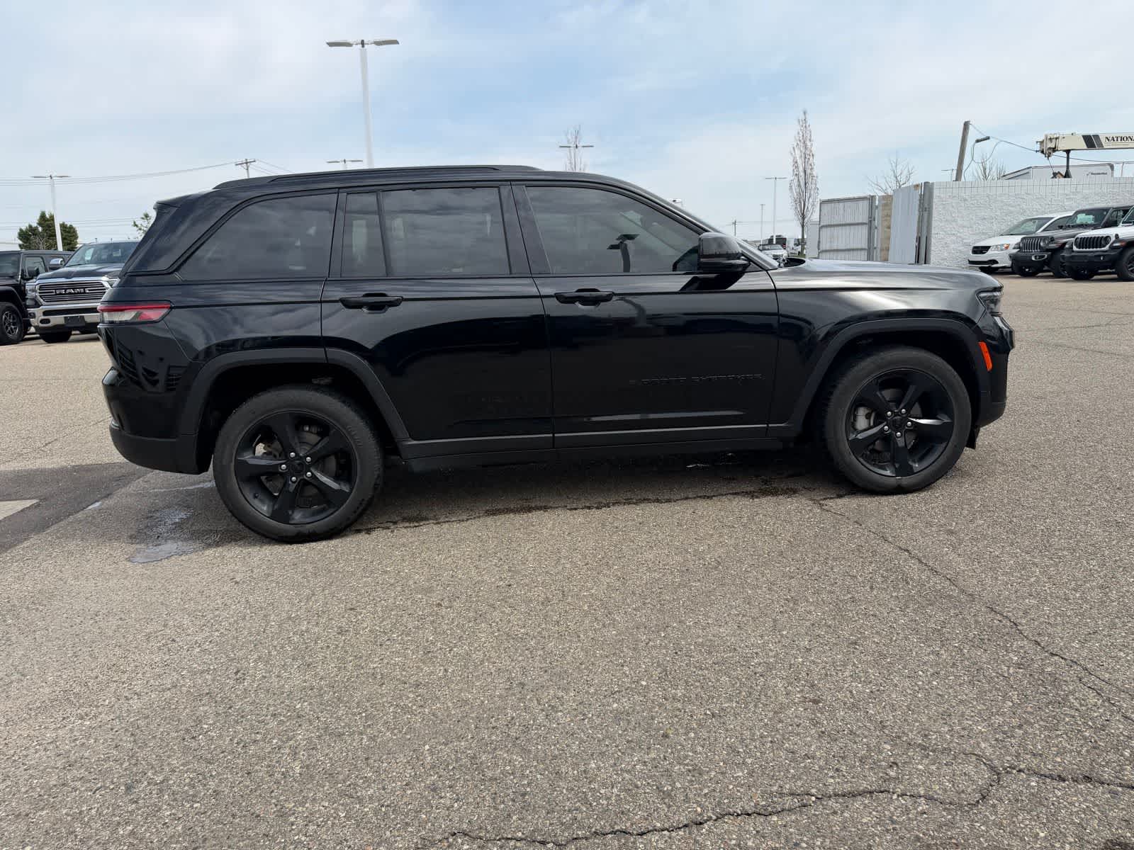 Thumbnail: 2023 Jeep Grand Cherokee - 13