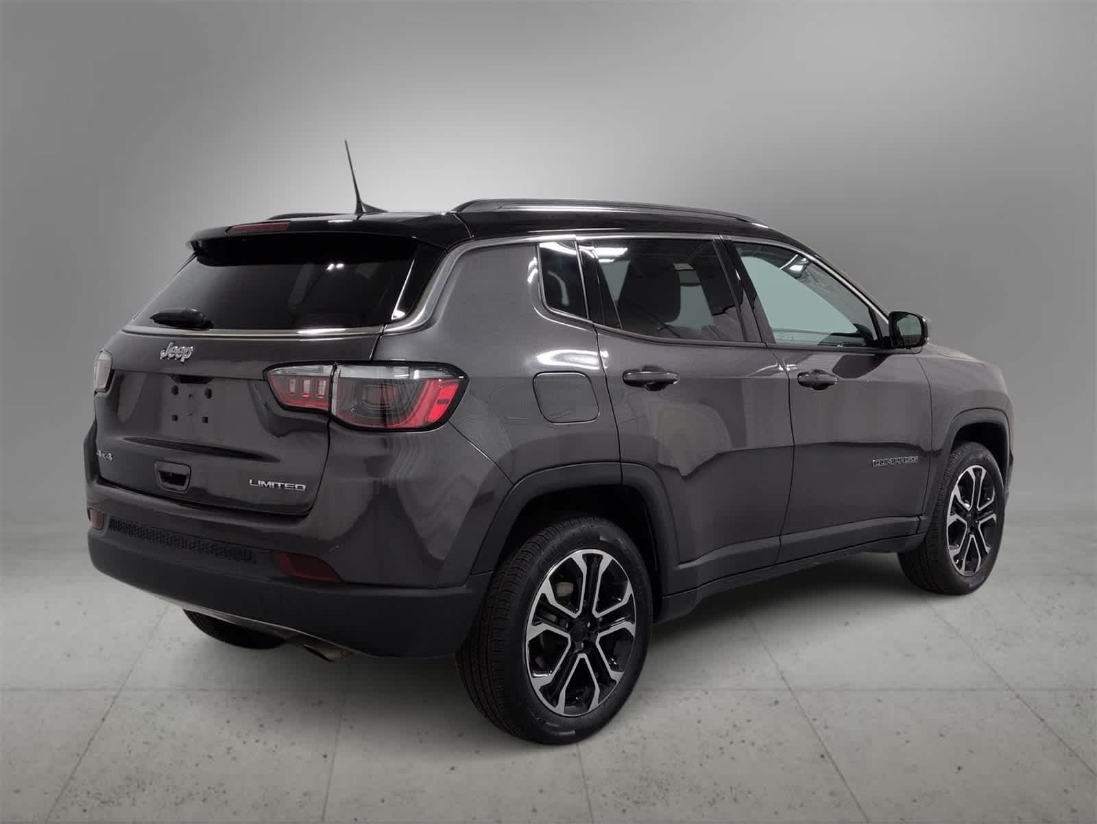 Thumbnail: 2022 Jeep Compass - 8