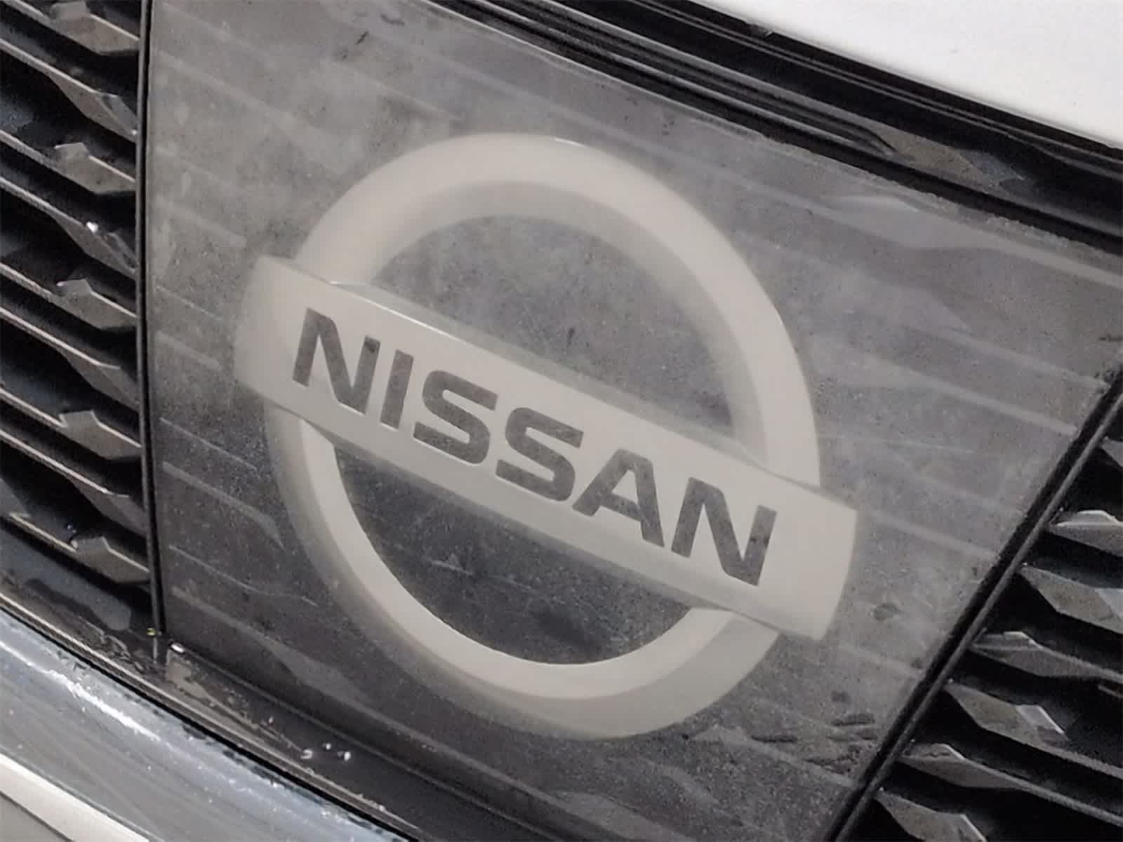 Thumbnail: 2017 Nissan Rogue - 12