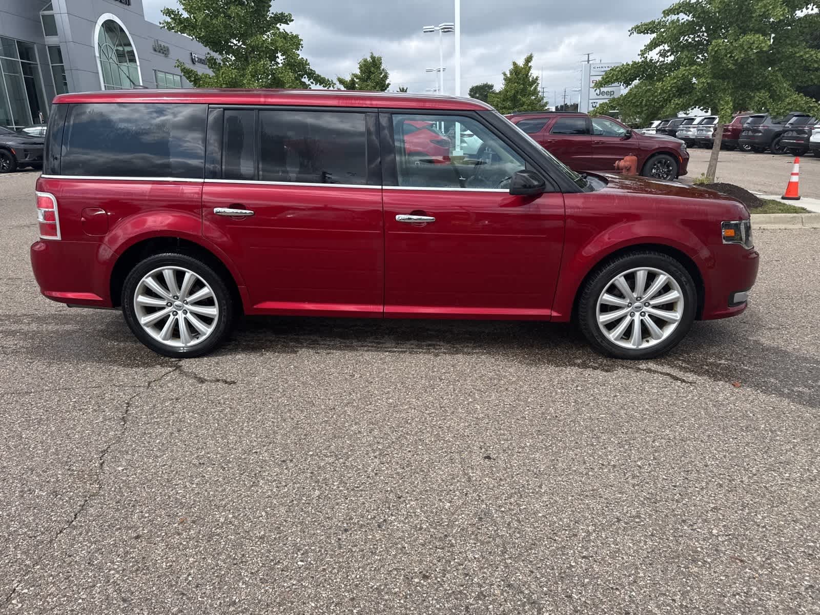Thumbnail: 2019 Ford Flex - 12
