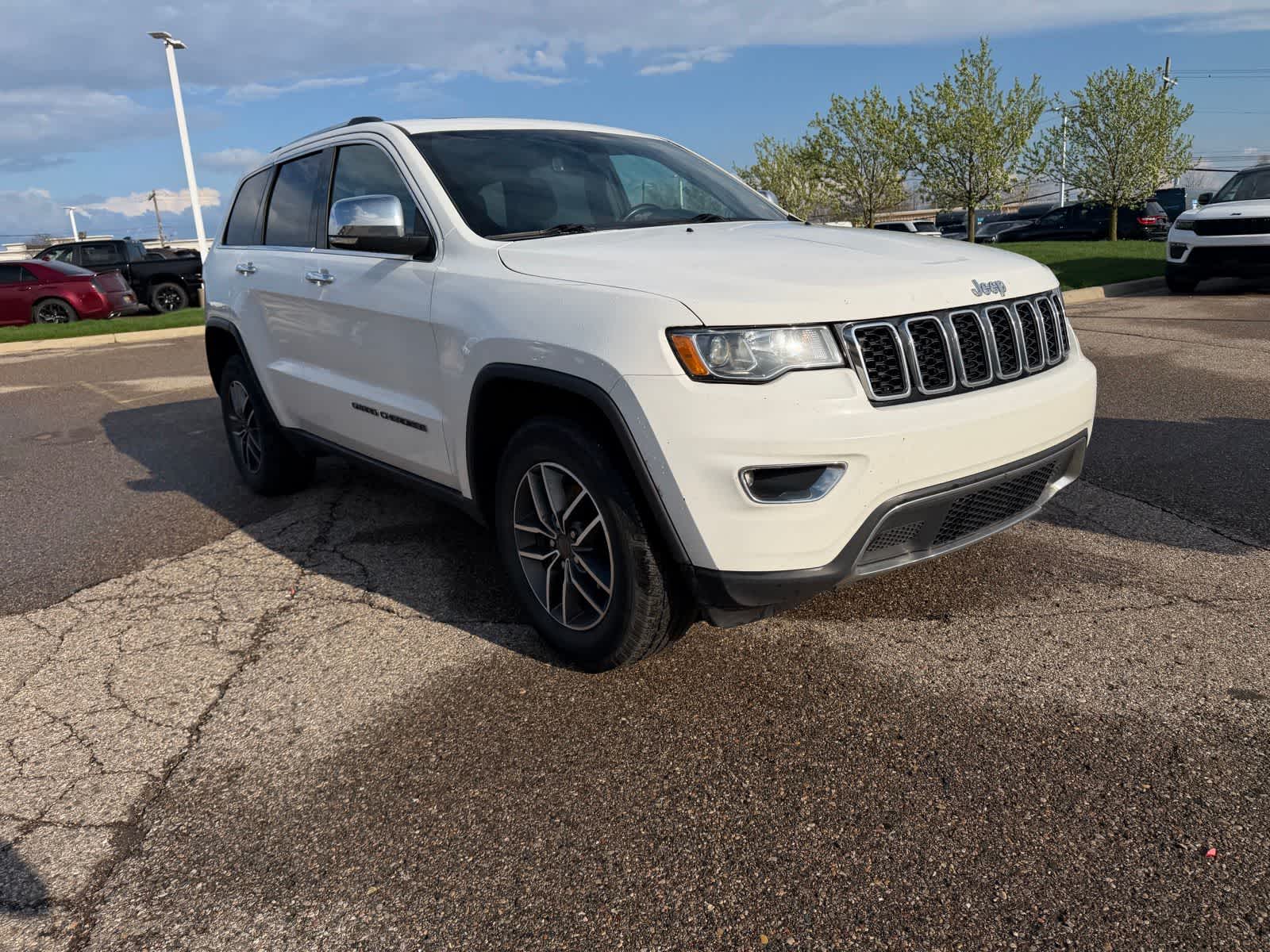 Thumbnail: 2021 Jeep Grand Cherokee - 9