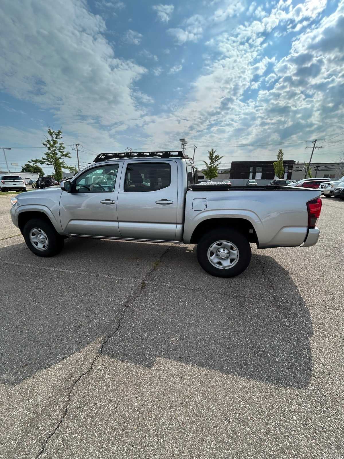 Thumbnail: 2023 Toyota Tacoma - 32