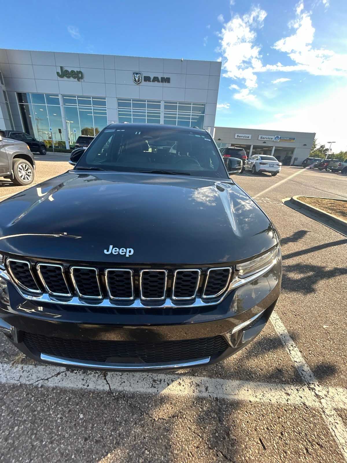 Thumbnail: 2024 Jeep Grand Cherokee - 3