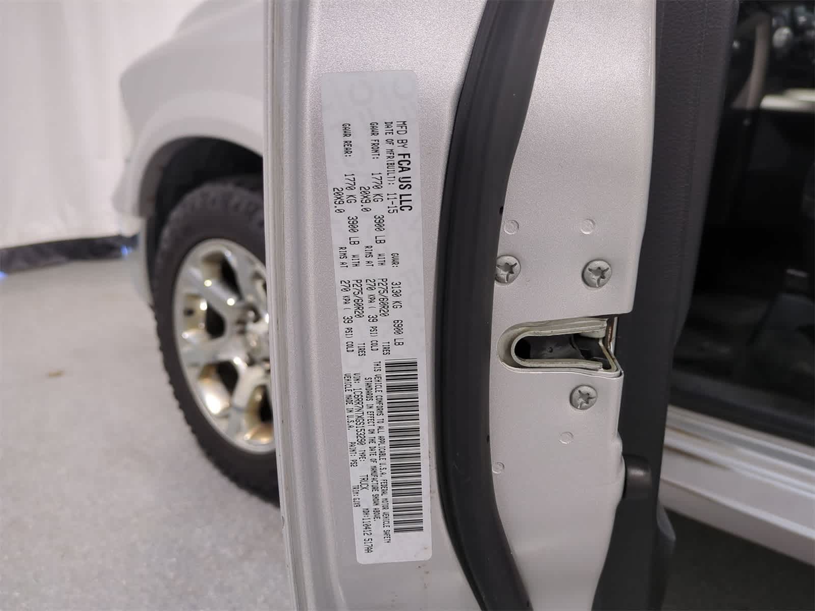 2016 RAM 1500 Laramie 37