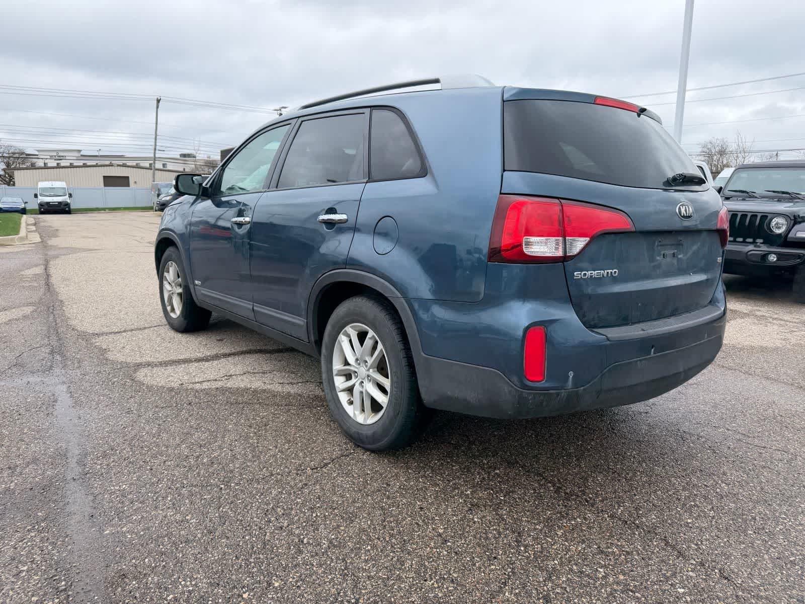 Thumbnail: 2014 Kia Sorento - 24