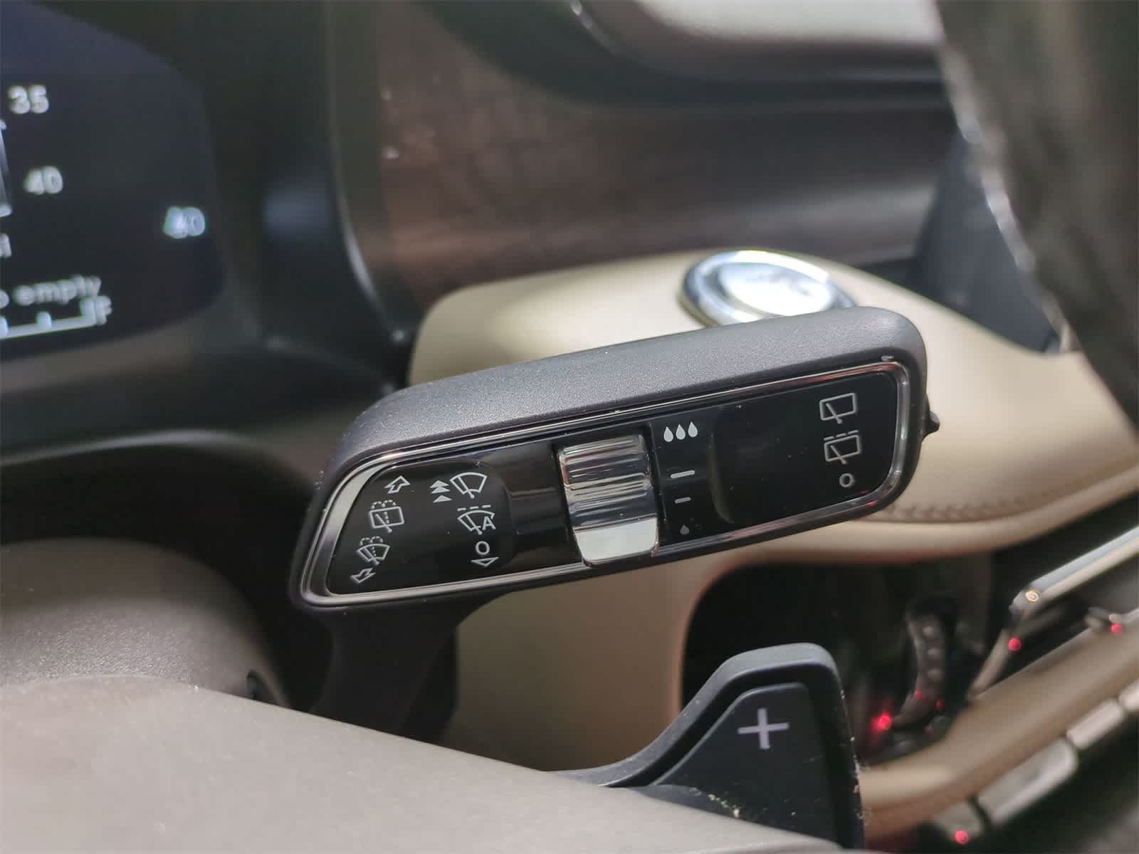 Thumbnail: 2020 Lincoln Aviator - 28