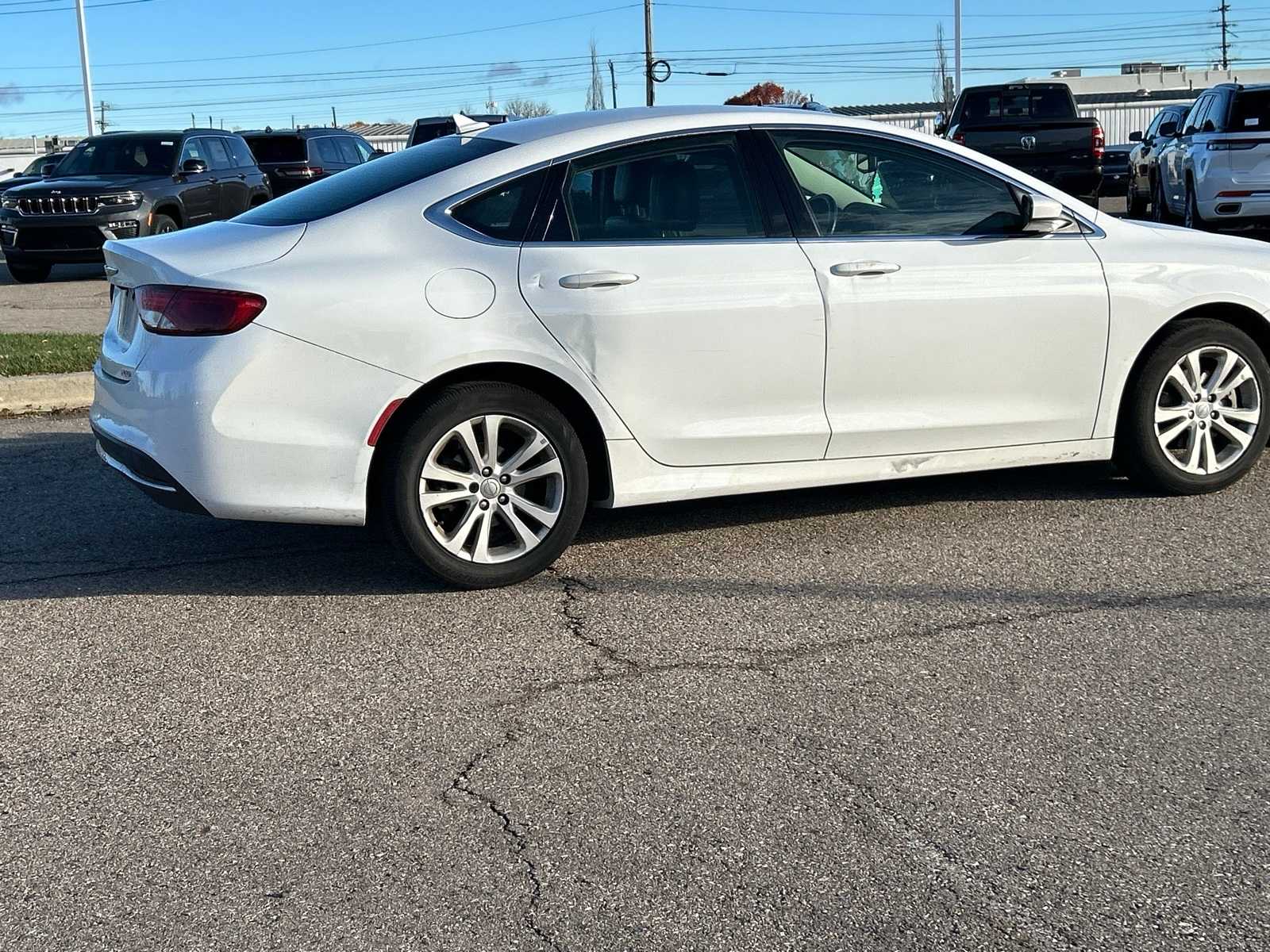 Thumbnail: 2017 Chrysler 200 - 14