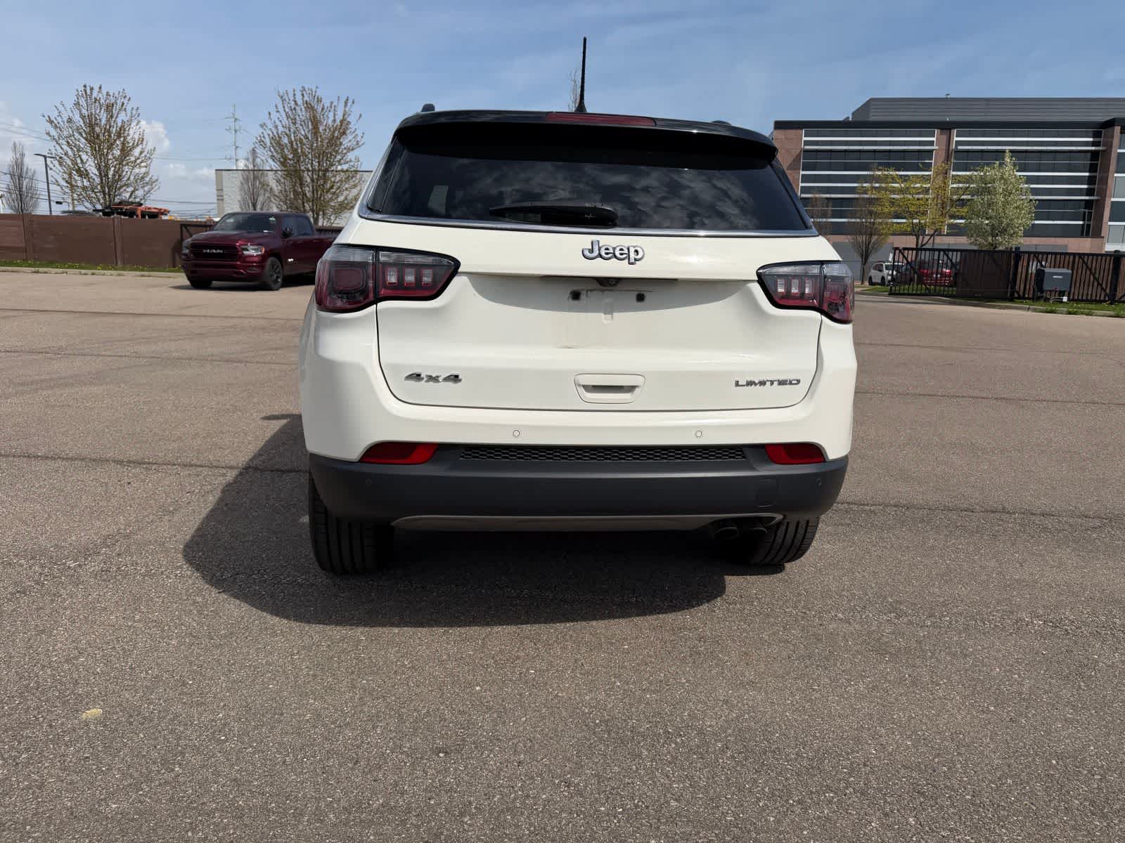 Thumbnail: 2019 Jeep Compass - 19