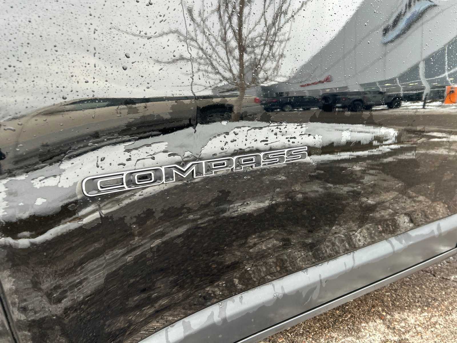 Thumbnail: 2018 Jeep Compass - 24