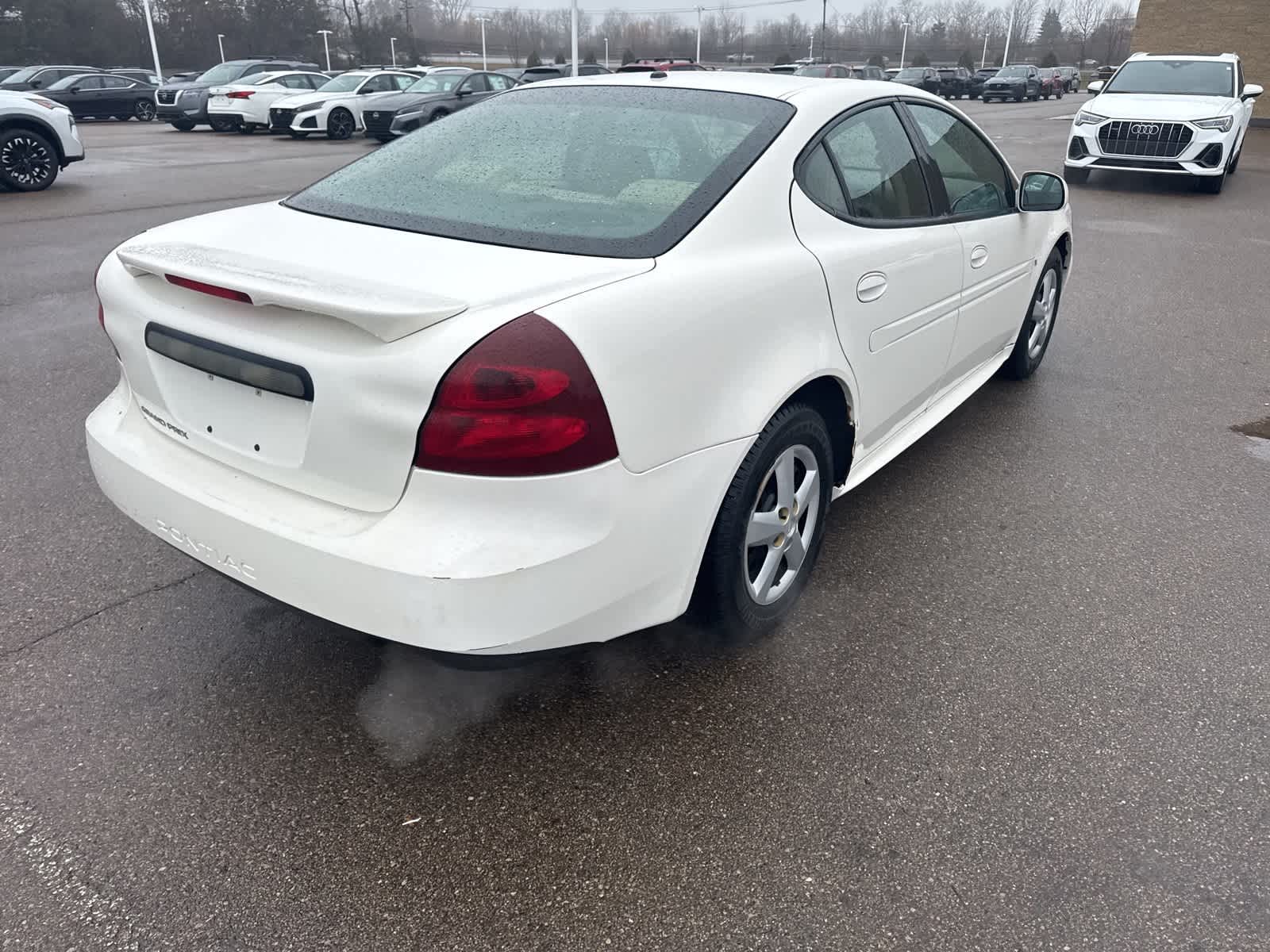 Thumbnail: 2008 Pontiac Grand Prix - 17