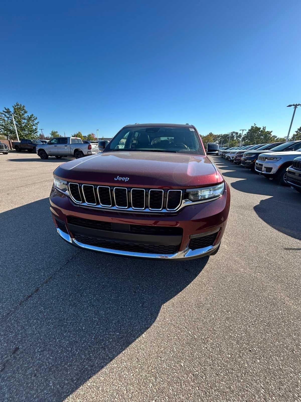 Thumbnail: 2021 Jeep Grand Cherokee L - 4