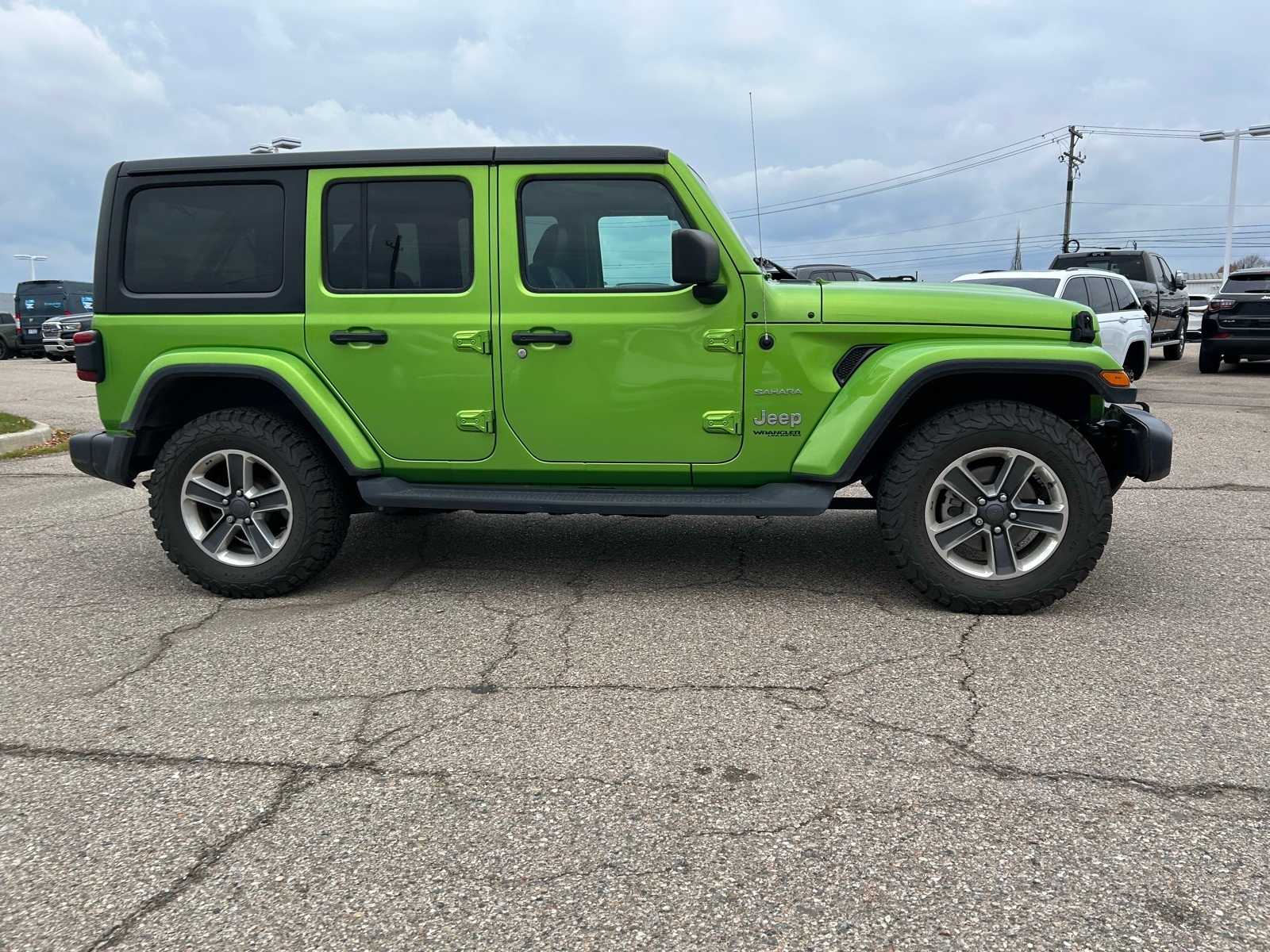 Thumbnail: 2018 Jeep Wrangler - 11