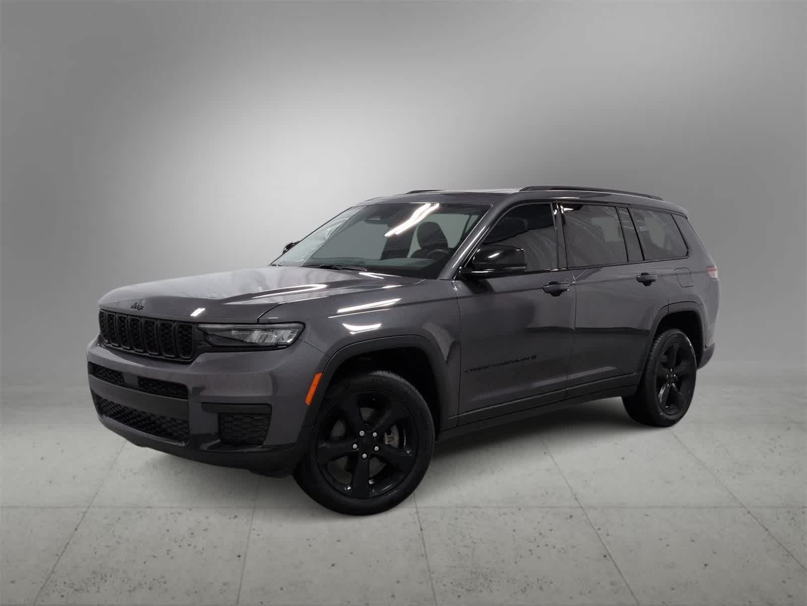 2023 Jeep Grand Cherokee L Altitude's photo