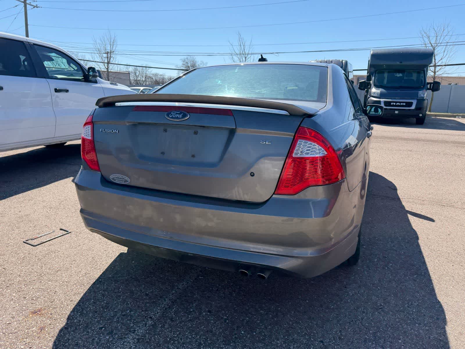 Thumbnail: 2010 Ford Fusion - 19