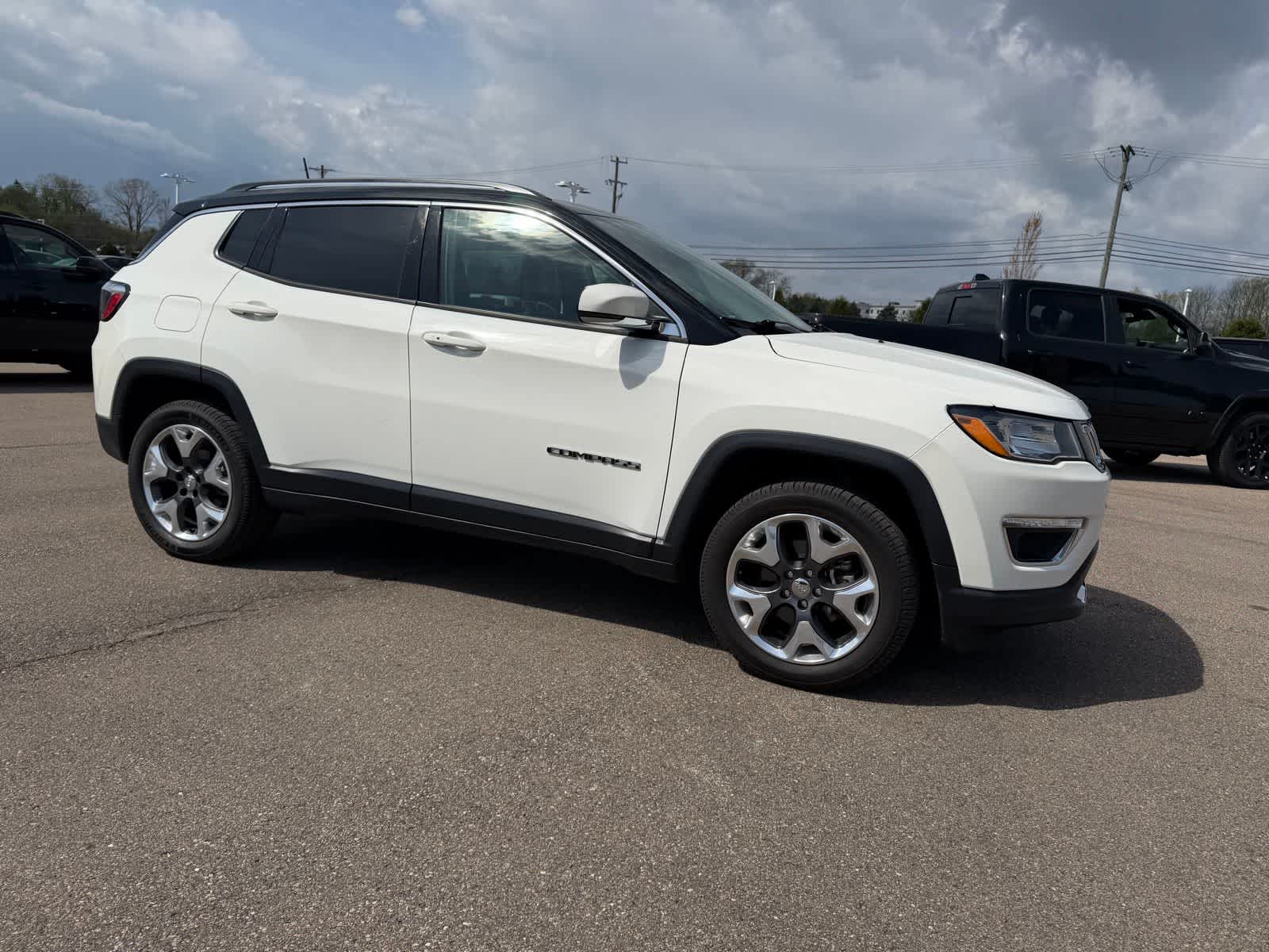 Thumbnail: 2019 Jeep Compass - 11