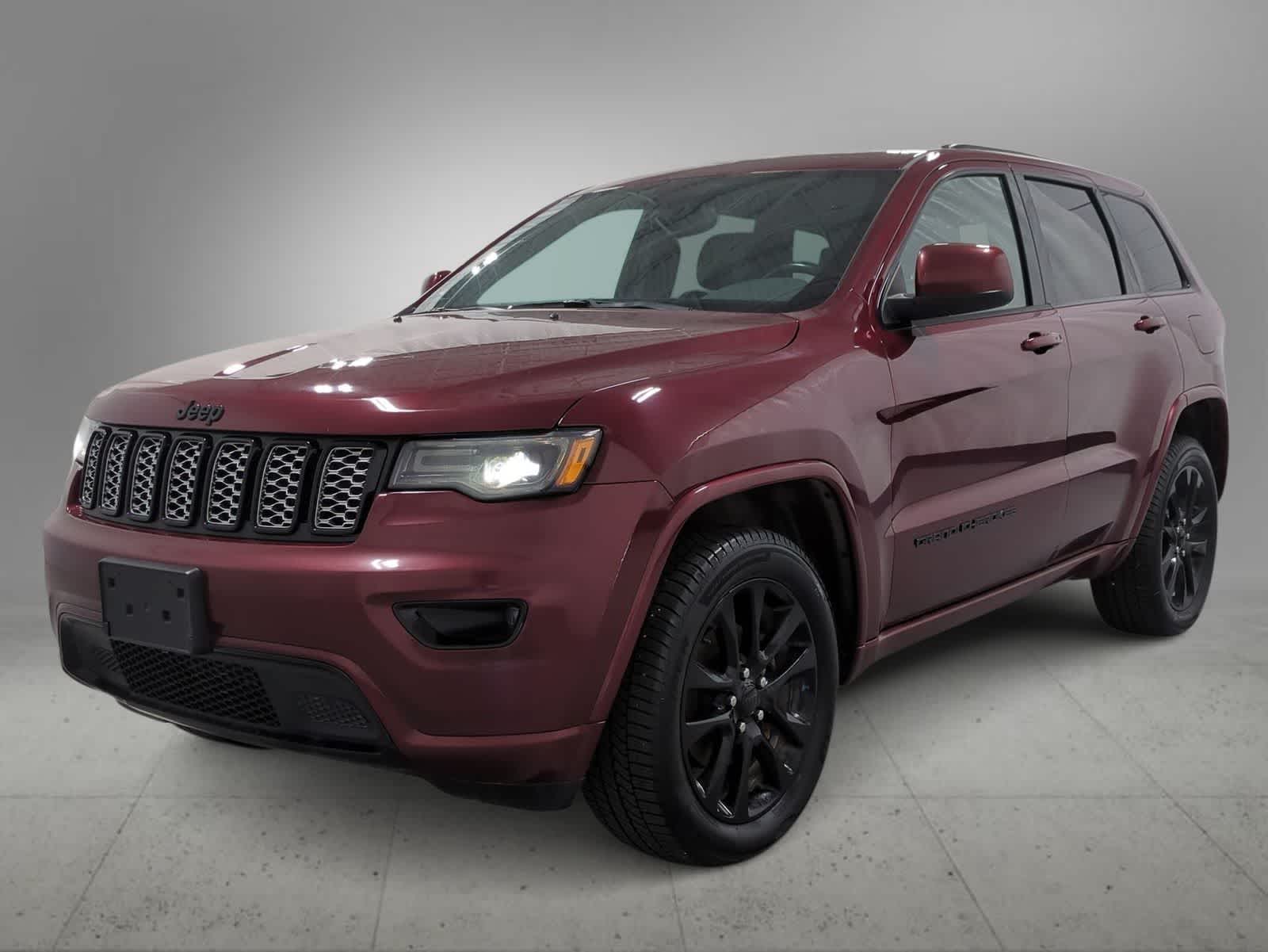 Thumbnail: 2020 Jeep Grand Cherokee - 4
